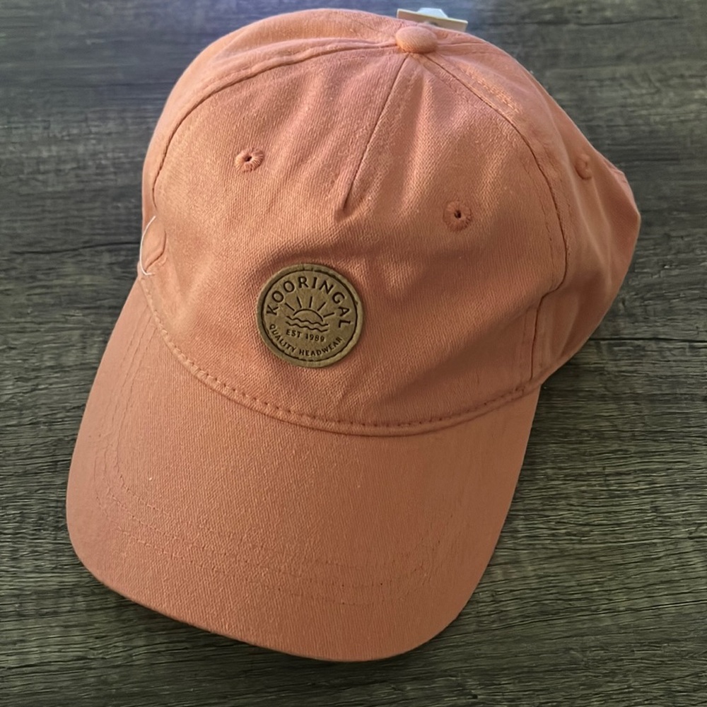 NWT - Kooringal Strapback hat